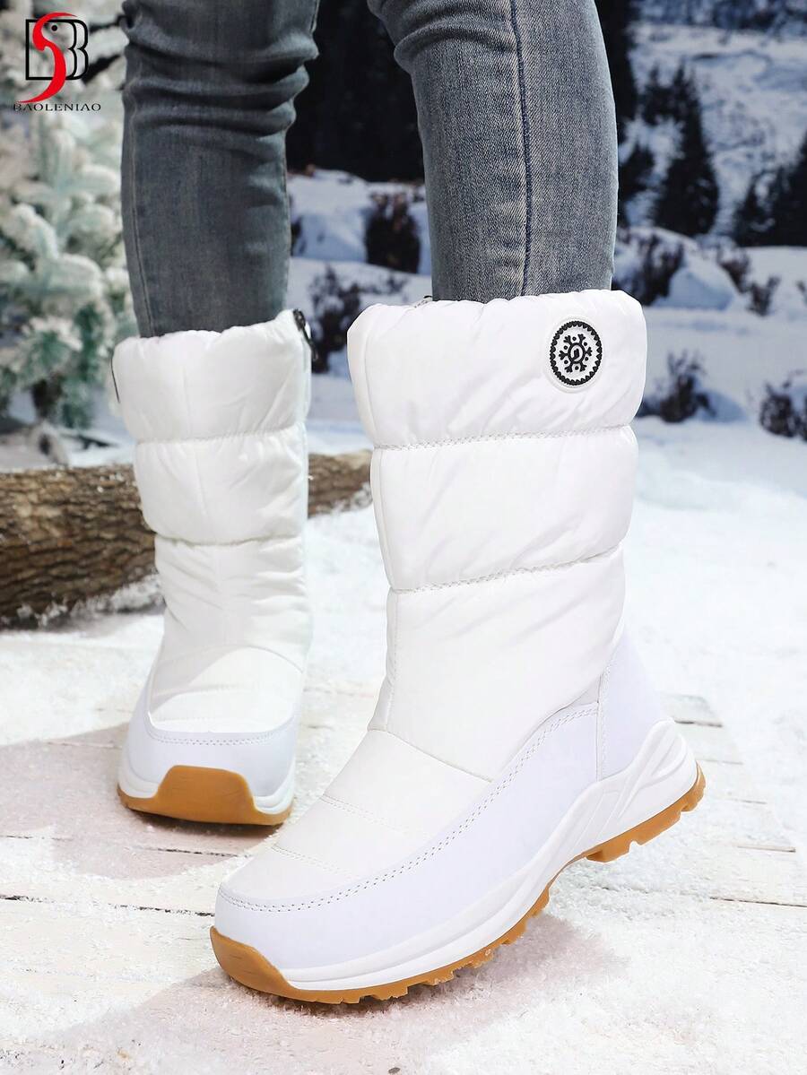 女式雪地靴，保暖内衬加厚防滑防寒舒适雪地靴，适合寒冷冬季户外活动