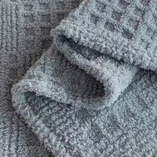 1pc Solid Color Taffeta Jacquard Textured Throw Blanket, Modern Polyester Fiber Jacquard Blanket, Bedding Blanket (No Pillowcase Included)