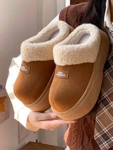 1 双儿童厚底保暖平底休闲家居鞋，适合秋冬穿着