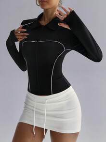 Veste de yoga ajustée zippée à couleurs contrastées, style sportif chic pour femmes. Design élégant pour l'entraînement, la vie quotidienne et les tenues décontractées