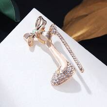1 pieza Broche de lazo con rhinestones elegante, accesorio de moda con diseño de tacón alto adecuado para trajes, cárdigans y chales de mujer, adornado con rhinestones brillantes