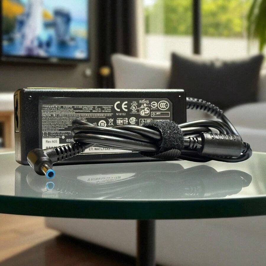 DEMTECH Cargador para laptop universal 19.5V 3.33A y 1.6A, potencia de 65W, punta tipo boca azul de 4.5mm * 3.0mm con pin central, adaptador de corriente portátil para computadoras, notebooks y ultrabooks que utilizan estas especificaciones técnicas, ideal como reemplazo o repuesto confiable para mantener tu equipo operativo, diseño compacto y ligero para transportarlo fácilmente en oficina, hogar, estudio o viajes, proporciona alimentación estable para prolongar la vida útil de la batería y mantener el rendimiento en tareas diarias como trabajo remoto, clases en línea, edición de documentos o entretenimiento multimedia, una solución práctica para estudiantes, profesionales y usuarios domésticos que requieren energía continua y estable en todo momento. - Tipo de Enchufe B Japonés (100V) - Ver 1