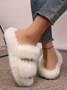 Pantoufles décontractées pour femmes grandes tailles, à bout rond classique et polyvalent, avec une semelle épaisse confortable pour la maison/les vacances. Modèle simple et élégant à double bride augmentant la hauteur, en doux beige fourré.