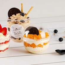 100 Pack Plastic Dessert Cups With Dome Lids (No Hole) And Sporks, 8oz/12oz/16 Oz Clear Disposable Fruit Cups With Lids, Disposable Clear Parfait Cups, PET Crystal Clear Cups, Snack Bowls For Parties For Yogurt Parfait Ice Creams Pudding Cakes Appetizers, Fruits, Mousse - 8oz(250ml) - 查看 9