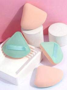 4 قطع إسفنجة مثلثة للاستخدام الرطب، ناعمة وصديقة للبشرة، أداة مكياج سهلة الحمل للسفر