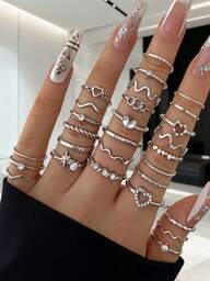 28 piezas Anillos de nudillos geométricos de plata con corazón y onda de estilo minimalista con rhinestones, [Tallas marcadas, anillos cerrados, por favor no doble a la fuerza]