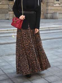 Look Polly Jupe élégante décontractée à taille haute léopard pour femmes en automne-hiver. Style de vacances à la plage digne, avec un sens du style de l'argent ancien. Vêtements occidentaux pour femmes pour les invités de mariage. Jupe en forme de parapluie, imprimé guépard, tenue de Thanksgiving pour femmes