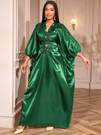 AOMEI elegantes magentafarbenes Satin-Afrikanisches Bubu-Maxikleid mit Puffärmeln, V-Ausschnitt, Strass-Details und überdimensionierter Silhouette - glamouröser Outfit für Feierlichkeiten und formelle Anlässe | Traditionelle afrikanische Kleidung, schickes Abendkleid aus der stilvollen Bekleidungskollektion für Silvester