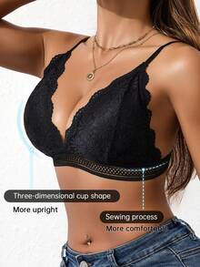 女士黑色蕾丝无钢圈文胸，舒适贴合，适合日常休闲穿着，性感内衣之选。这款黑色蕾丝文胸适合秋冬季节，全罩杯设计，可拆卸胸垫，可调节肩带。 - 黑色 - 查看 6