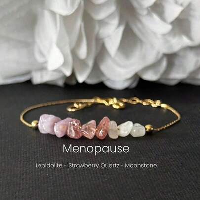 Pulsera para la menopausia, equilibradora de hormonas, hecha con cristal crudo de cuarzo de fresa y piedra lunar