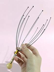 1 masajeador de cabeza con forma de pulpo para aliviar naturalmente el dolor de cuello y Body, un masajeador del cuero cabelludo anti-estrés, un masajeador de cabeza portátil, un rascador, para una relajación profunda, estimulación del cuero cabelludo y alivio del estrés. Unisex, con forma de pulpo, relaja la cabeza, el cuello y el cuero cabelludo. Adecuado para la escuela, de vuelta a la escuela, viajes, hogar, spa, herramientas de masaje, masajeadores y spas. (El color y el patrón del mango son aleatorios) Día de San Valentín. - Multicolor - Ver 13