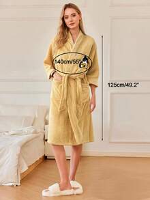 1 pièce Peignoir de bain brodé pour femmes, vêtement d'intérieur doux. Séchage rapide mais chaud, convient pour les fêtes, la maison, l'hôtel, la piscine, le spa, toutes les saisons