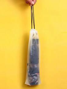 Conjunto de 20 Sacolas Impermeáveis Multifuncionais com Cordão. Ideais para cozinhas, escritórios e viagens. Feitas de plástico resistente, estas sacolas podem armazenar artigos de papelaria, mouse pads, guarda-chuvas e muito mais. Perfeitas para casa e viagens, pois são resistentes à chuva, neve e poeira.