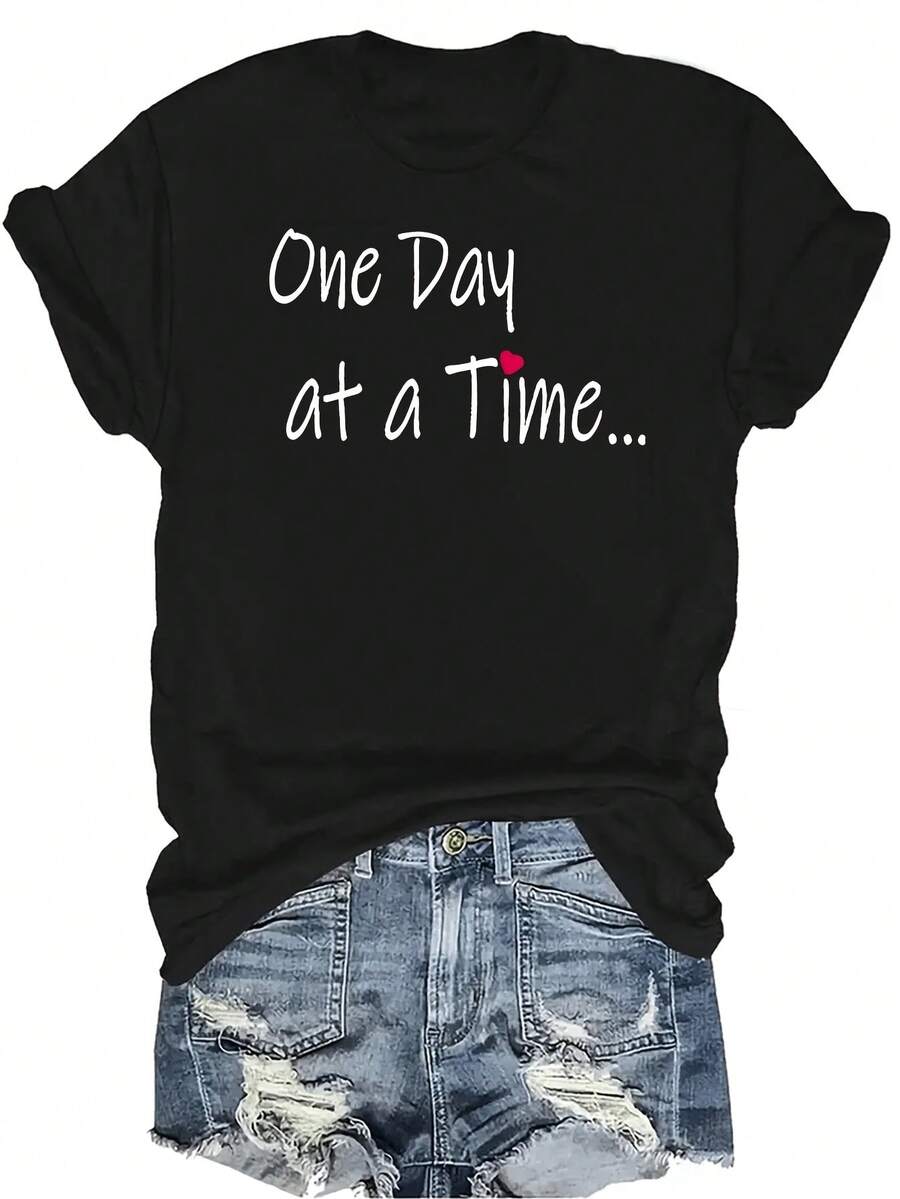 [Camiseta de Moda Casual] Camiseta de Mujer Suave y Cómoda - Lema "Un Día a la Vez" Casual de Manga Corta Cuello Redondo, Regalo Perfecto para Abuela y Mamá, Uso Casual de Primavera y Verano - Negro - Ver 1