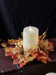 Una corona de vela decorativa de Halloween/Navidad para decorar el centro de la mesa de otoño. Hecha de hojas artificiales, bayas, girasoles y piñas. Presenta un tema otoñal y tiene un estilo rústico natural. Colores: amarillo, naranja, rojo. Forma: circular. Diseño de varias capas.