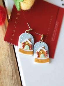 1 par de pendientes de arcilla polimérica de Navidad para mujeres, joyería hecha a mano para días festivos con diseños de hombre de jengibre, casa de nieve, lazo y flor, pendientes colgantes festivos, accesorios de declaración lindos para fiestas, idea de regalo para Navidad, joyería elegante de temporada en rojo y blanco