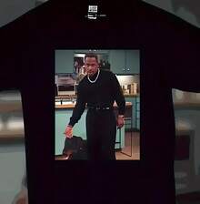 Men's  Lawrence TV Show Graphic T-Shirt - 100% Cotton Black Casual Short Sleeve Tee, Regular Fit Round Neck Soft Breathable Fabric For Father's Day Gifts, Holiday Presents & Everyday Casual Wear, Leisure Apparel, Relaxed Style Shirt, Comfortable Fit Shirt - màu đen - Xem 2