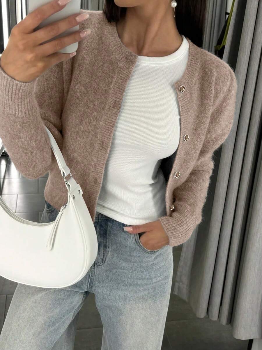 Áo cardigan nữ HoloChill phong cách thường ngày, cổ tròn, màu trơn, thích hợp cho mùa hè, phù hợp với nhiều phong cách. - Màu be - Xem 1
