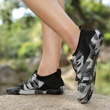 1 Pair Women's High-Performance Weightlifting Sports Shoes, Camo Print, Rubber Non-Slip Sole, Adjustable Elastic, Breathable Design, Suitable For Gym Workouts, Squats, Pilates, Jumping Rope, Gymnastics, Running