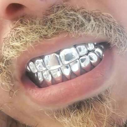 1 Set 8-Tooth Hip Hop Grillz 18K Gold Plated Vampire Teeth Grillz, Shiny Teeth Accessories, Unisex For Halloween