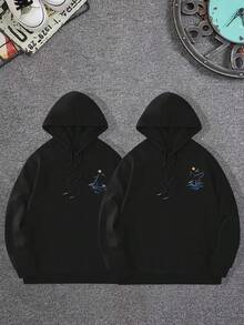 Sudadera con capucha con cordón con estampado de pareja con bolsillo de canguro - Negro - Ver 1