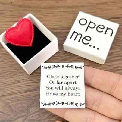 1 Set Of 5cm Mini White Gift Box With Black Felt Lining - Includes Red Heart Fabric Decor And Pre-Printed "Open Me..." Love Card, Romantic Anniversary Gift For Boyfriend/Girlfriend In Long Distance Relationship