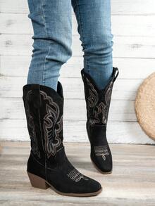 Botas Altas Pretas Femininas, Novidade Outono/Inverno 2025, Botas de Cano Médio em Camurça com Bordado, Cor Sólida, Salto Grosso, Slip-On, Botas Rosas, Estilo Ocidental, Botas Equestres Cáqui, Versáteis, Elegantes, Moda Diária, Adequadas para Uso Externo, Botas Cáqui Plus Size Femininas