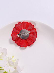 دبوس للنساء