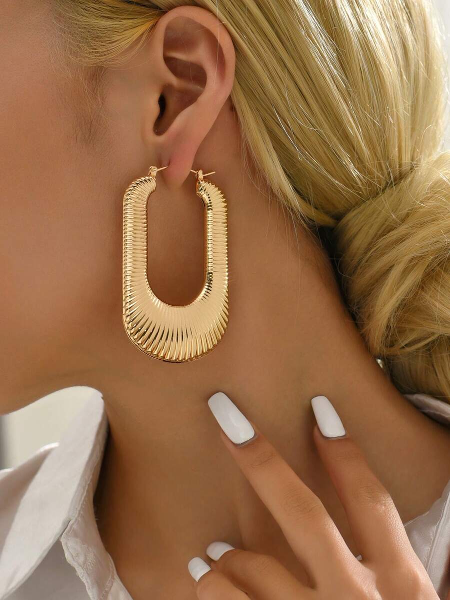 1 Pair Classic Exaggerated Creative U-Shaped Women's Hoop Earrings
