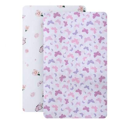 BEEWEED 2 piezas Juego de cama infantil, protector de colchón, estampado de mariposa morada y floral rosa, 100% poliéster, apto para niños de 0 a 3 años, tamaño: 52"X28"X8"