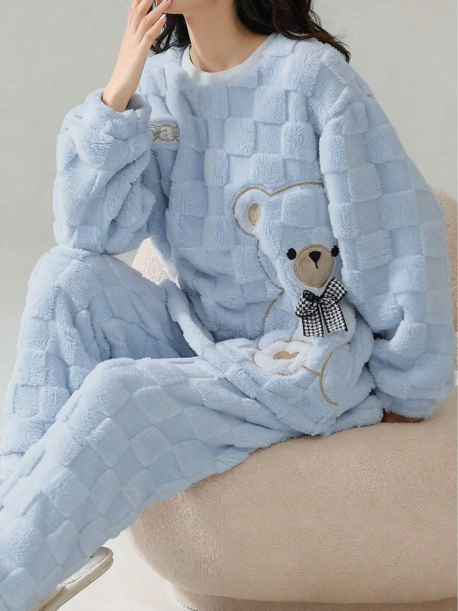 Cute Striped Wool Pajamas - Bear Pattern Comfortable Wool Flannel Fleece Thick Warm Pajama Set - Women's Polyester Sleepwear Top And Pants, Suitable For New Year - Long Sleeve Round Neck Teenager Homewear 2-Piece Set, Fluffy Cozy Winter Clothes