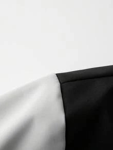 男士连帽抽绳软壳防风夹克，运动休闲两相宜，正面大口袋，侧边拉链口袋，适合日常穿着，百搭流行款。 - 黑與白 - 查看 5