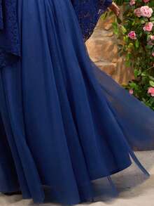 Plus Size Elegant Round Neck Dress With Extra Long Hooded Net And Lace Sleeves, Charming Party Evening Gown