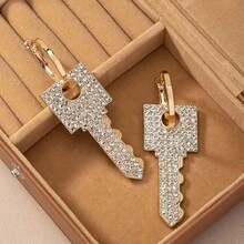 Bohemian Style Large Key Pendant Earrings With Shiny Rhinestones - Zinc Alloy, Suitable For Daily And Vacation Wear - 金色 - 查看 2