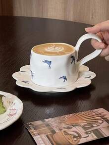 1 Set Hand-Painted Bird Ceramic Coffee Cup And Saucer With Scalloped Edge, French Vintage Bird Coffee Latte Cup And Saucer, Retro Bird Afternoon Tea Dessert Cup And Saucer, Suitable For Restaurant, Living Room, Cafe - White - View 4