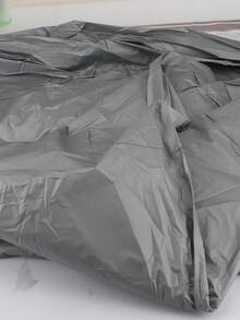 全车外重型防水车罩，采用PEVA材质，提供极致防护，抵御雨雪、紫外线、风沙，是海滩、夏季、度假、旅行、外出、家居用品的理想之选。 - 銀色 - 查看 6