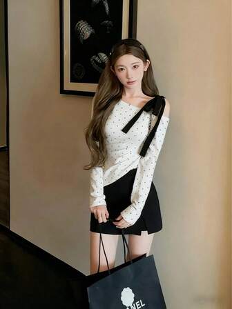 Asymmetric Neck Exposed Shoulder Asymmetrical Design Tight-Fitting Polka Dot Women T-Shirt,Fall Clothes Long Sleeve Women Tops