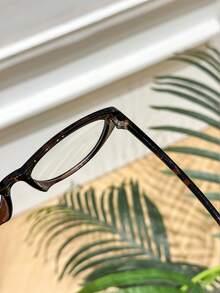 1pc Cat Eye Makeup-Free Versatile Tool, Solid Color TPR (Thermoplastic Rubber) Anti-Blue Light Non-Prescription Glasses, Spring 2025