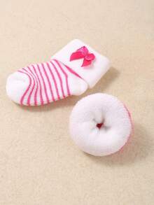 12/6双装婴儿保暖袜，加厚保暖内衬女童袜，适合0-3岁新生儿，心形条纹印花设计，饰有时尚蝴蝶结，适合日常穿着和送礼。婴儿袜，新生儿袜，幼儿袜，婴幼儿袜。 - 彩色 - 查看 5