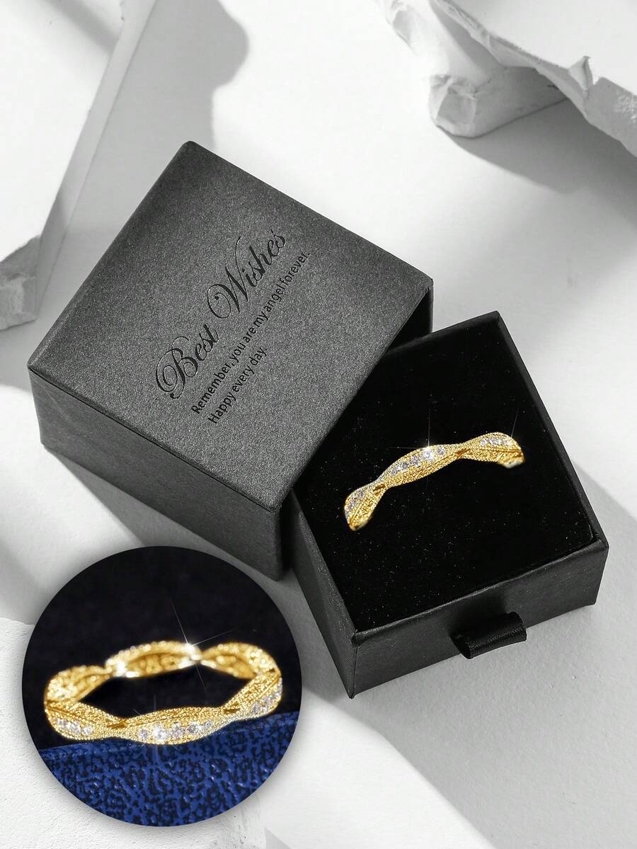 Cincin Tembaga Berlapis Emas dengan Batu Zirkonia Kubik Bermotif Geometris, Cocok Sebagai Hadiah Pernikahan, Pertunangan, dan Liburan untuk Wanita - Emas - View 1