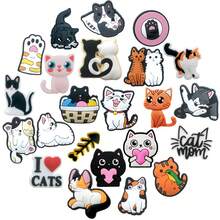 19 件猫系列鞋饰适用于木屐 DIY 装饰优质流行饰物配件泡泡拖鞋凉鞋，PVC 鞋饰沙滩包配件适合青少年、男性、女性和成人的绝佳礼物