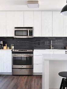 1 卷木纹自粘可移除壁纸，适用于乡村风格的台面、橱柜、桌子、衣柜、墙面翻新贴纸、可剥离墙板、壁纸 - 白色 - 查看 2