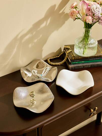 Cirelle 1 件银色陶瓷珠宝托盘，奢华珠宝收纳托盘，适用于入口、钥匙、手表、香水和装饰，适用于家庭、房间、客厅和办公室收纳盒旅行