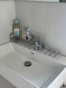 Porte-savon réversible à vagues pouvant contenir 2-3 barres, support à savon en acier inoxydable autonettoyant, support à savon pour salle de bain et douche, étagère à savon pour évier de cuisine, organisateur de savon pour la maison, plateau de rangement de savon pour plan de travail, accessoires de salle de bain résistants à la rouille