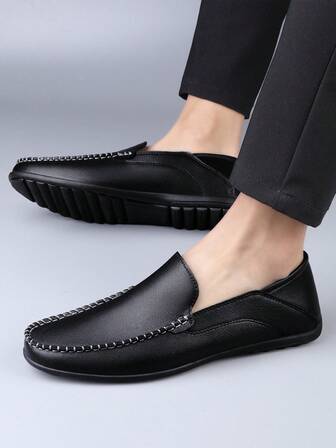 男士黑色休闲仿皮乐福鞋，舒适防滑，适合春秋季户外穿着