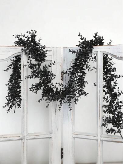 Black Eucalyptus Vine Garland Realistic Plastic Hanging Decorations Horror Party Haunted House Decoration Vine Garland Black Party Background Props Fireplace Door Window Sill Decorations Suitable For Halloween Christmas And Fall Decorations Indoor Or Outdoor Horror Party Arrangements,(Some Parts May Be Random), Holiday Necessities, Autumn, Thanksgiving, Christmas, Carnival, National Day, Autumn, Independence Day,(Random Style Shipped)
