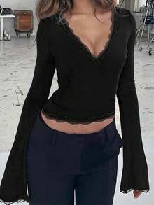 WOWDARK Women's Summer Top, Black Lace Trim V-Neck Flare Sleeve Casual T-Shirt, Suitable For Valentine's Day, Dates, Gatherings, Parties, Travel, Vacation, Beach And Other Occasions - Black - View 3