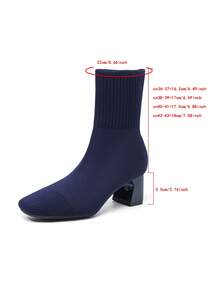 A Pair Of Women's Fabric Square-Toe Ankle Boots With A Breathable, Solid Plain Design And A Thick Rubber Sole. Suitable For Commuting, Office Work And Casual Wear In All Seasons. Suitable For Young And Middle-Aged People. Suitable For Pairing With Skirts And Casual Overalls. - Màu xanh lam - Xem 10