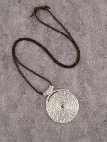 1pc Minimalist Spiral Disc Alloy Pendant Necklace, High-End Unique Personalized Unisex Couple Necklace