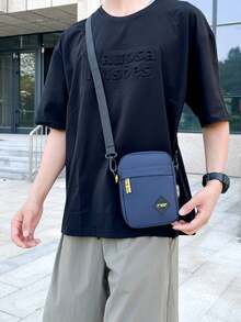 حقيبة صدر من النايلون للرجال، حقيبة خصر، حقيبة كتف، حقيبة متقاطعة الجسم، مناسبة للسفر والعطلات والتنقل اليومي، بسيطة، شخصية، أنيقة، رياضية، رجعية، للأعمال، متعددة الاستخدامات، مقاومة للماء والخدش، متينة، متعددة الأغراض، متعددة الأقسام، تخزين منظم، حقيبة متقاطعة الجسم